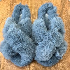 Nwot Michael Kors Lala Slippers Size 6 Dusty Blue - image 1